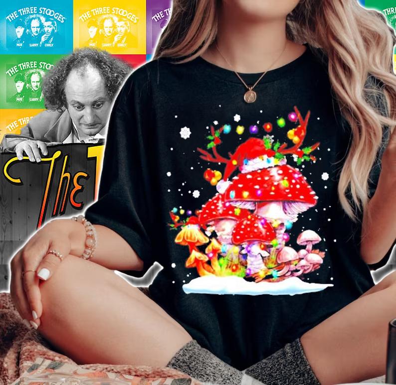 Mushroom Reindeer Santa Hat Xmas Lights Gift Mushroom Hunting T-Shirt t-shirt woman shirt