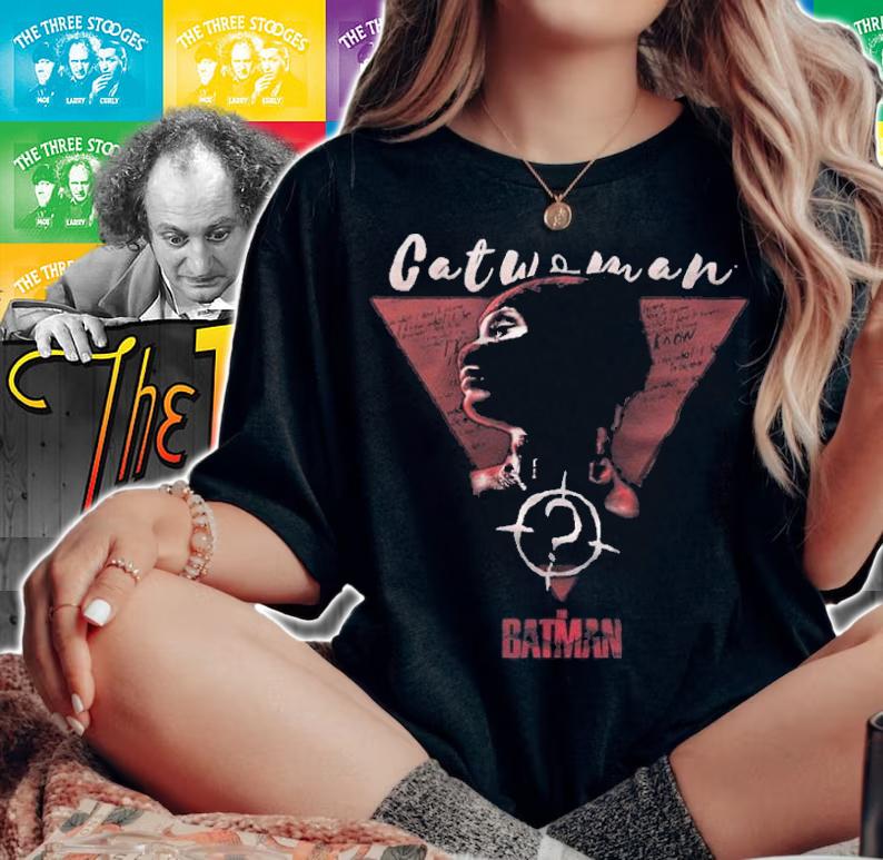 The Batman red Catwoman silhouette T-shirt woman shirt